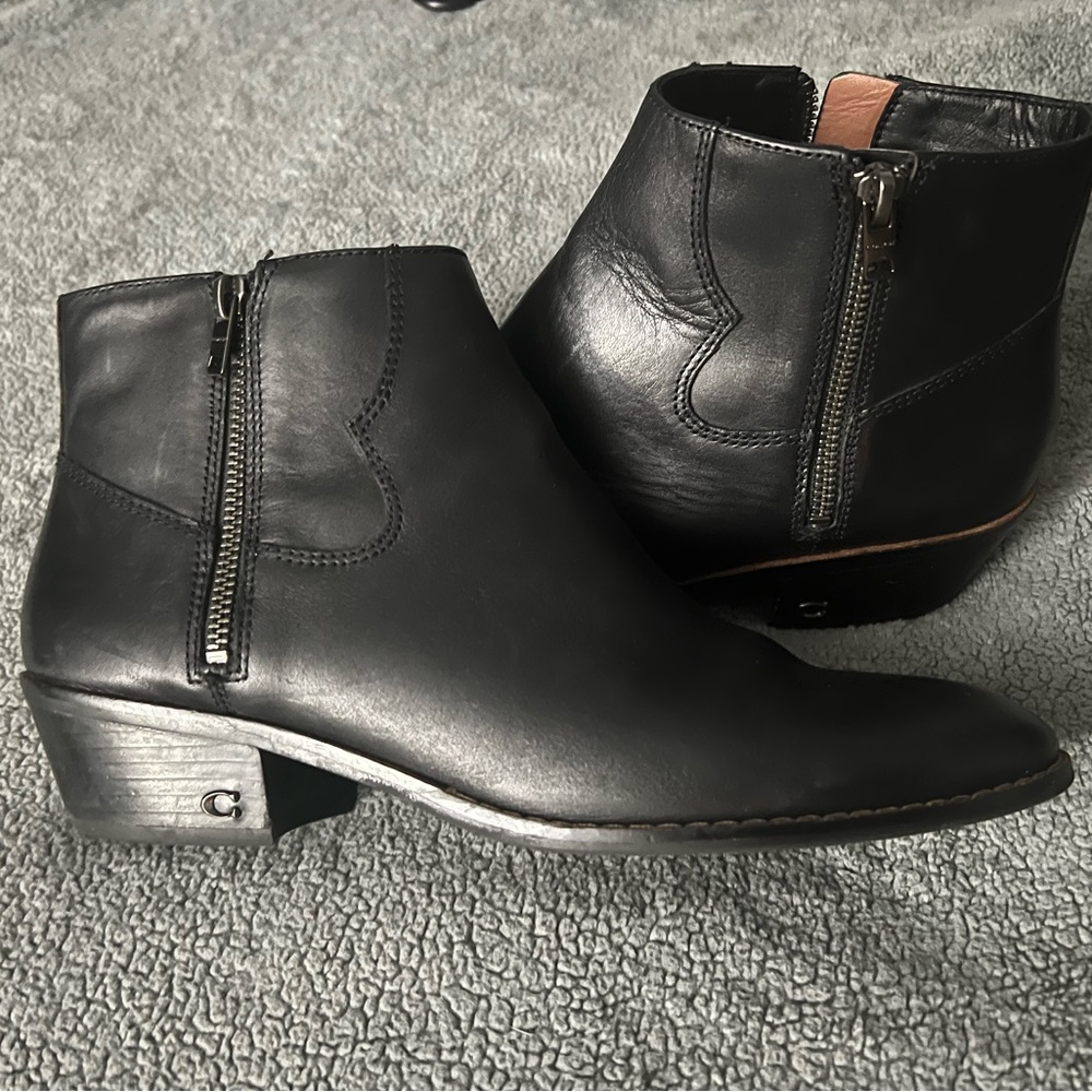 Real coach ankle boots size 8.5